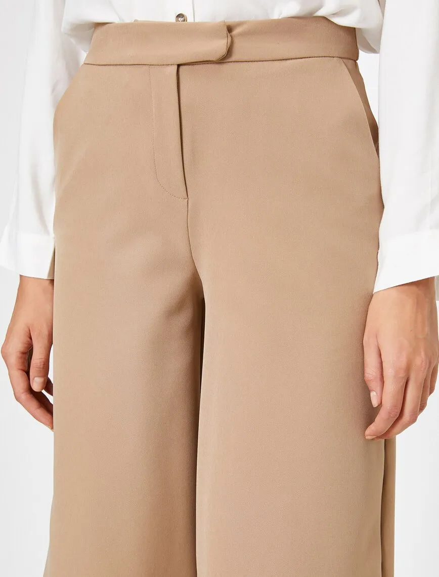 16331 Camel Culotte Trousers