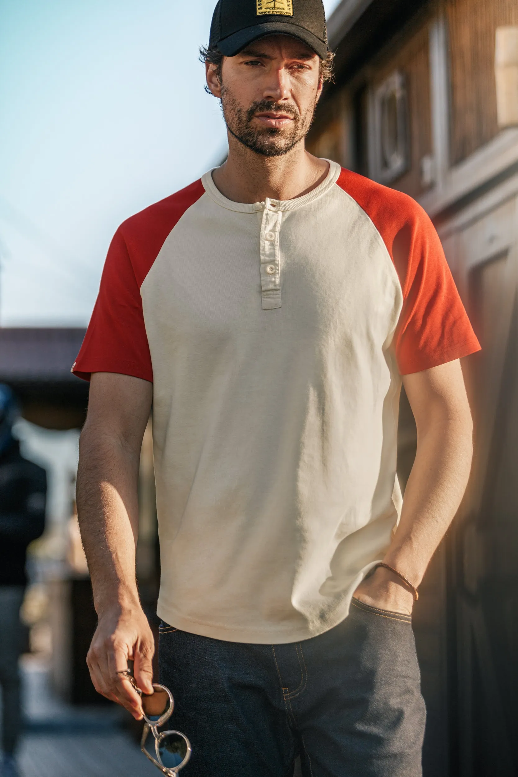 &SONS The Chariot Henley T-Shirt Raw/Red