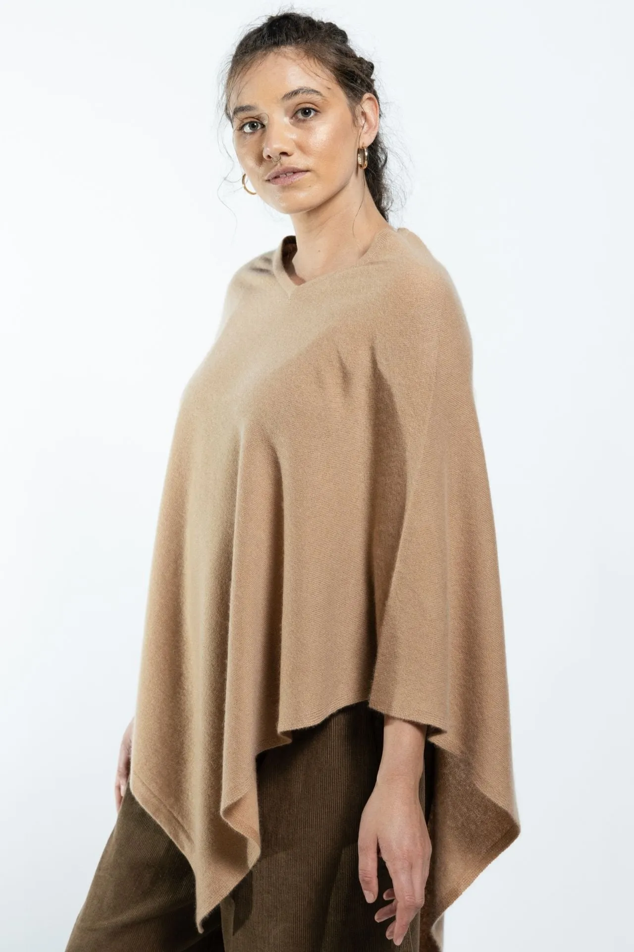 Cashmere Poncho - Almond