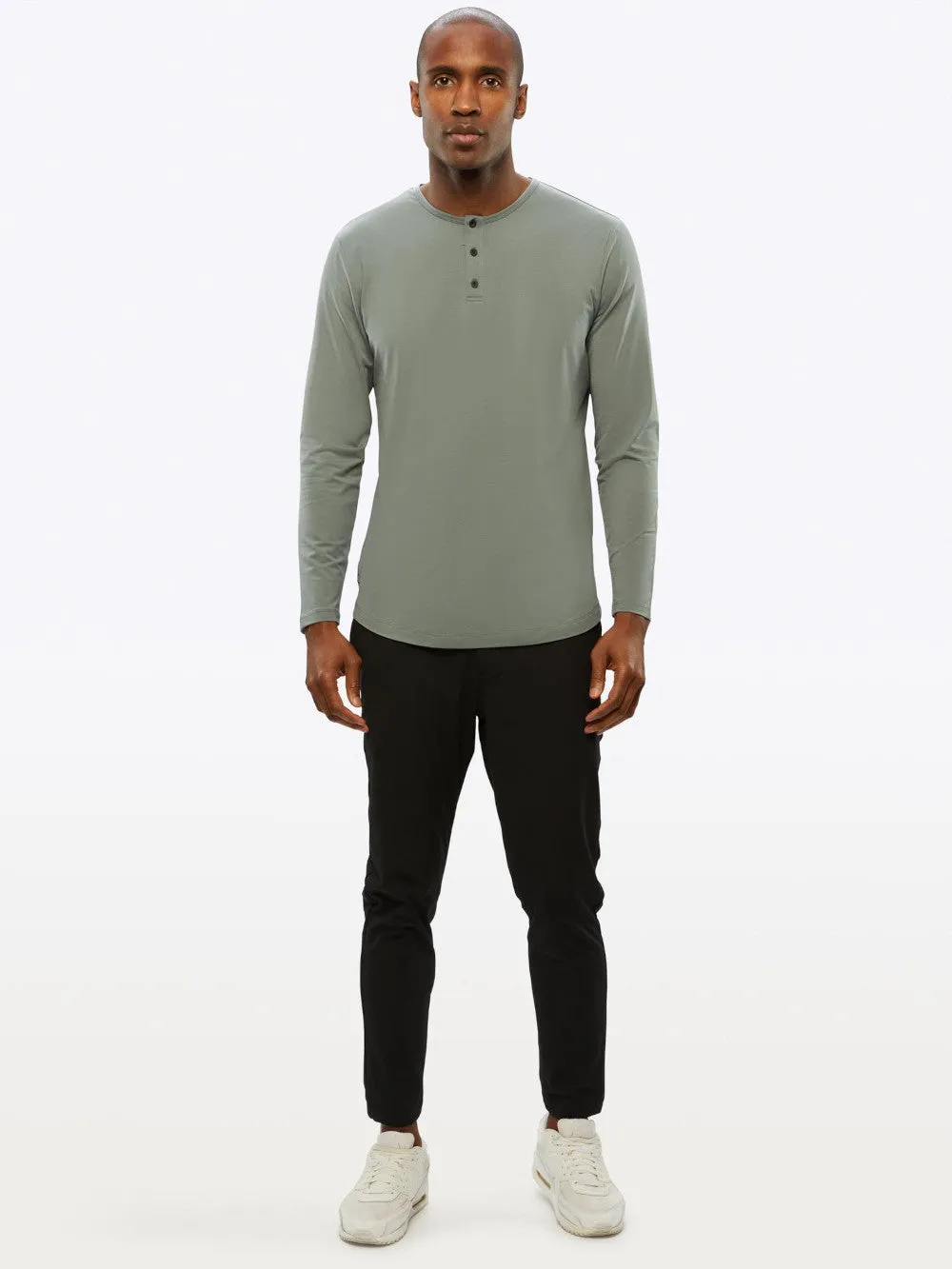 Cuts Clothing AO Long Sleeve Henley Curve-Hem in Carbon