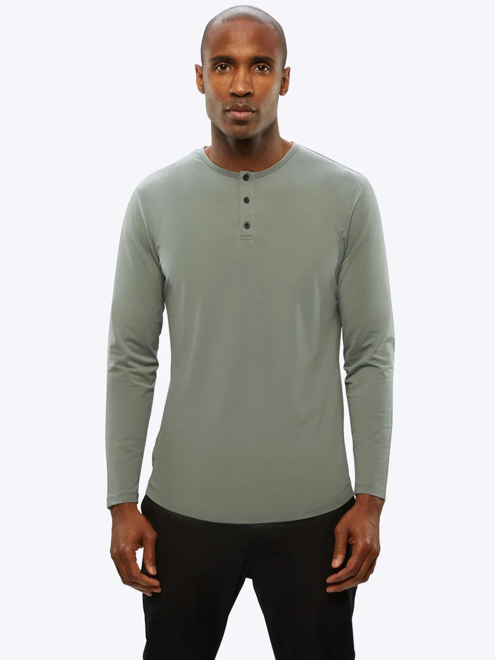 Cuts Clothing AO Long Sleeve Henley Curve-Hem in Carbon