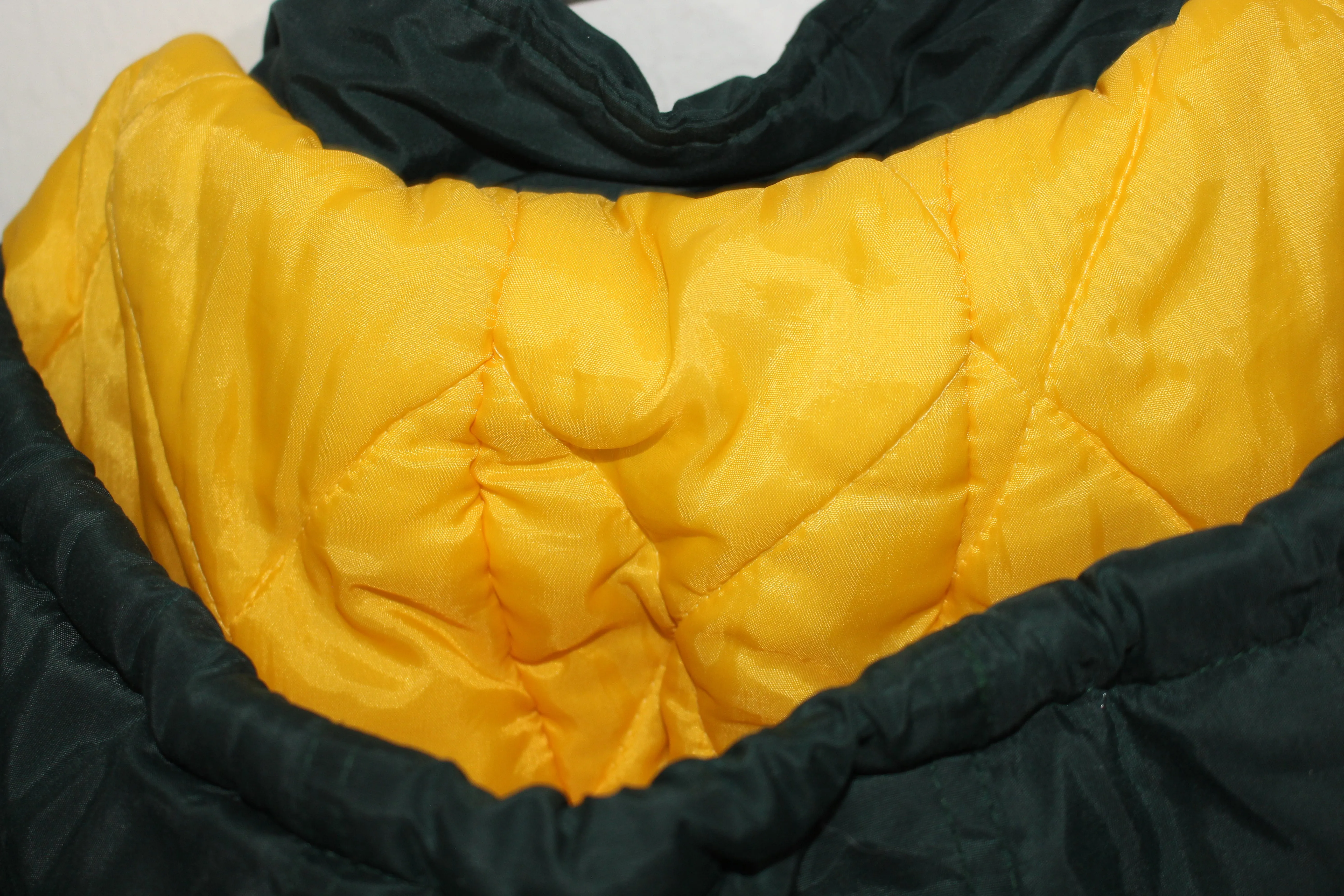 Green Bay Packers Pro Line Logo Athletic Splash Puffer (L)