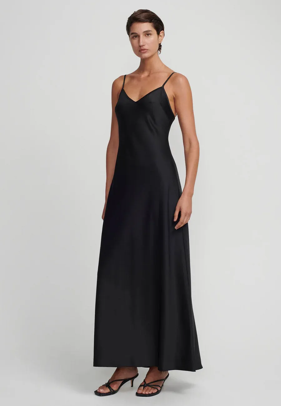 Hansen and Gretel Timeless Slip Black