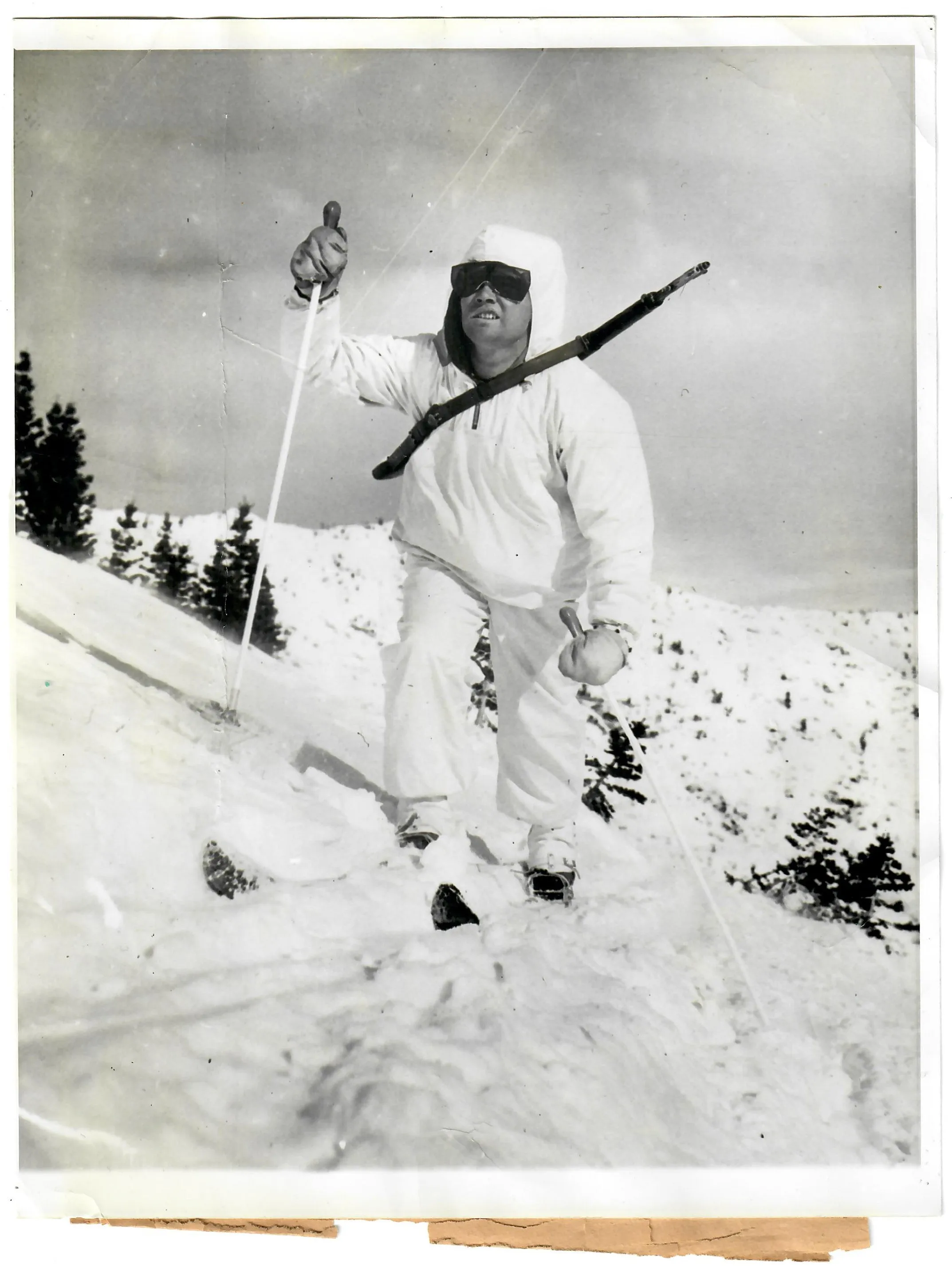 Original U.S. WWII 10th Mountain Division Skiing Troops Uniform and Equipment with Skis and Poles