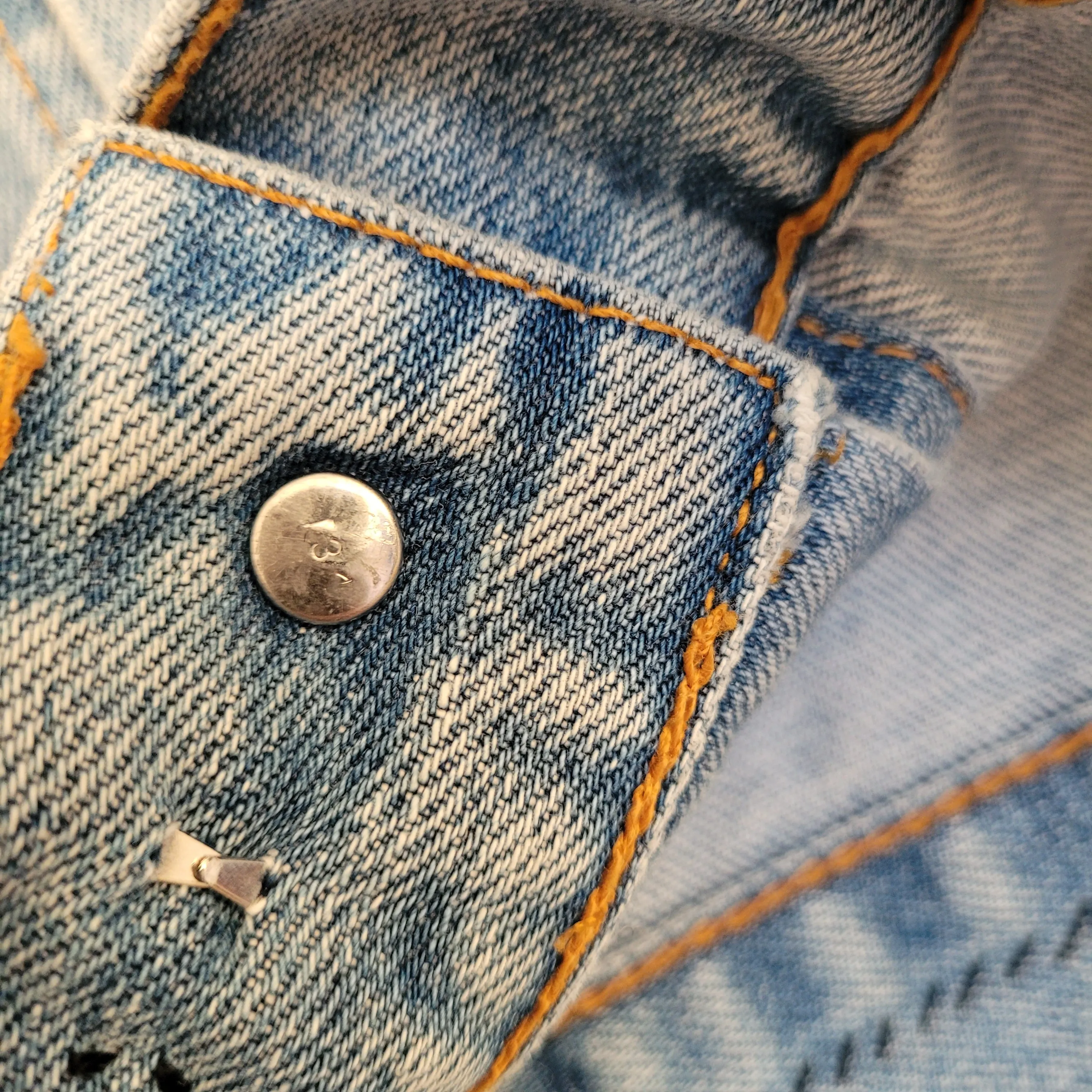 "Road demons" chainstitched by hand Levi's Jacket/ Veste levis vintage brodée main et patchée