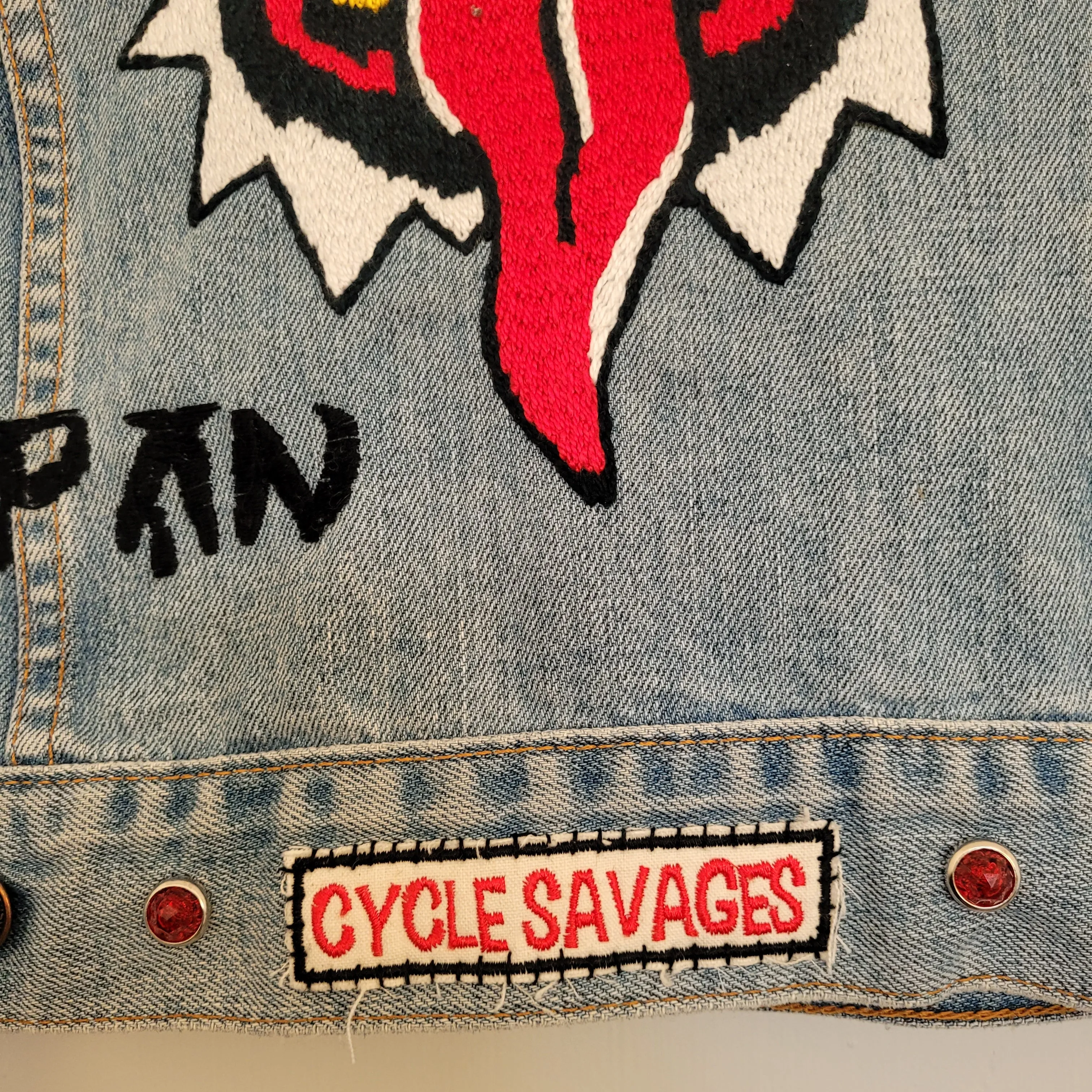 "Road demons" chainstitched by hand Levi's Jacket/ Veste levis vintage brodée main et patchée