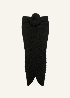 Ruched rose appliqué midi skirt in black