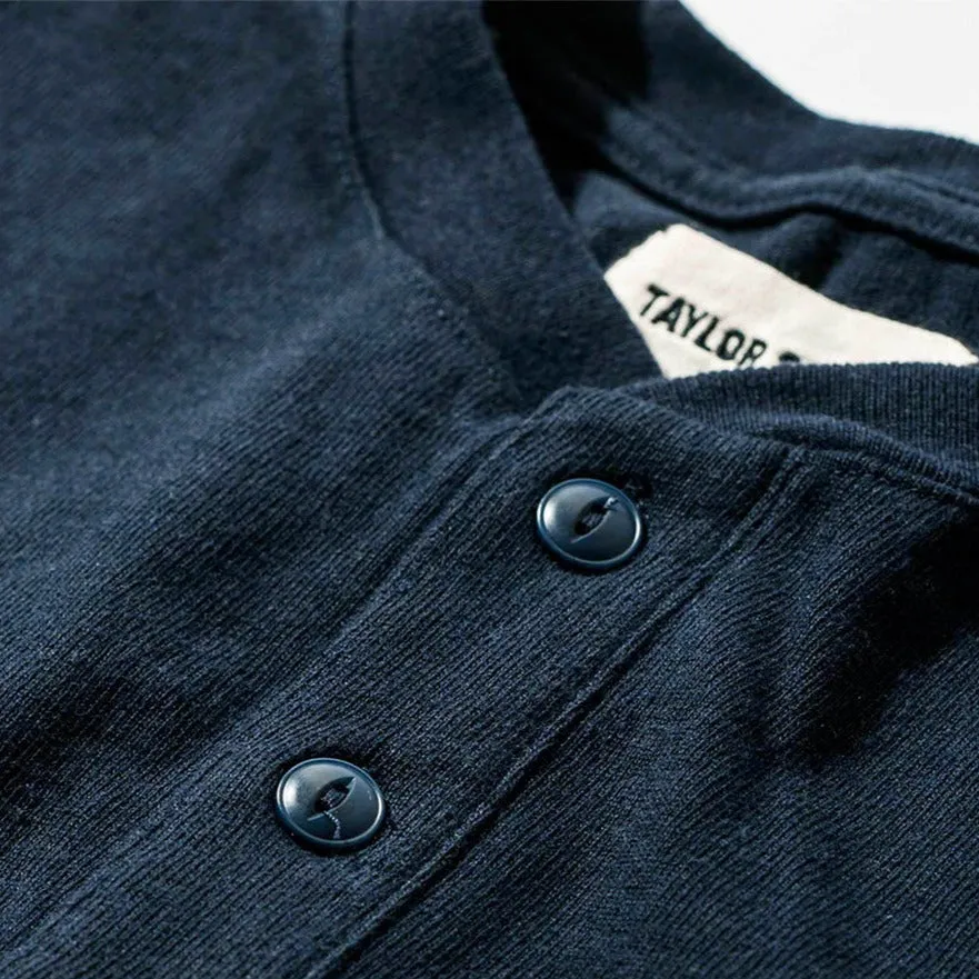 The Heavy Bag Henley | Navy